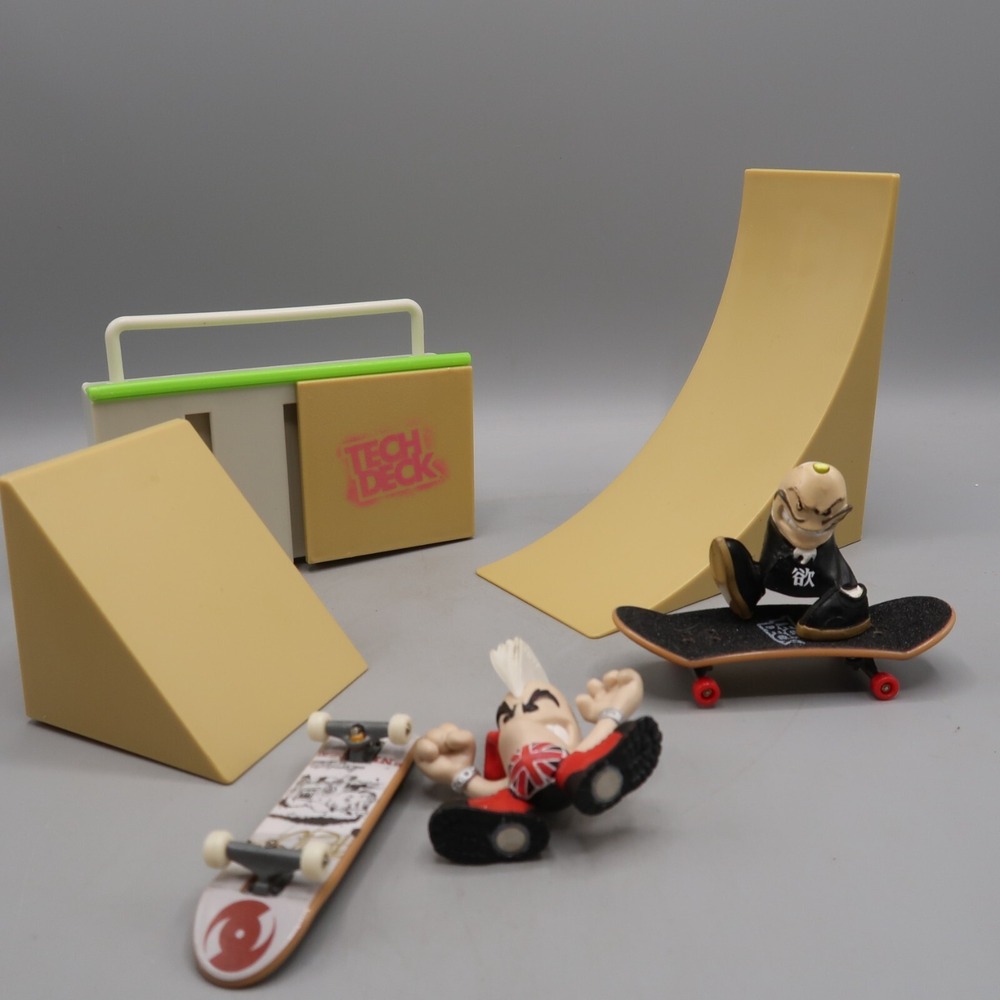 Vintage Tech Deck Lot Dudes Ramp Boards Toy Lot‎ Set Figures Skateboard Park